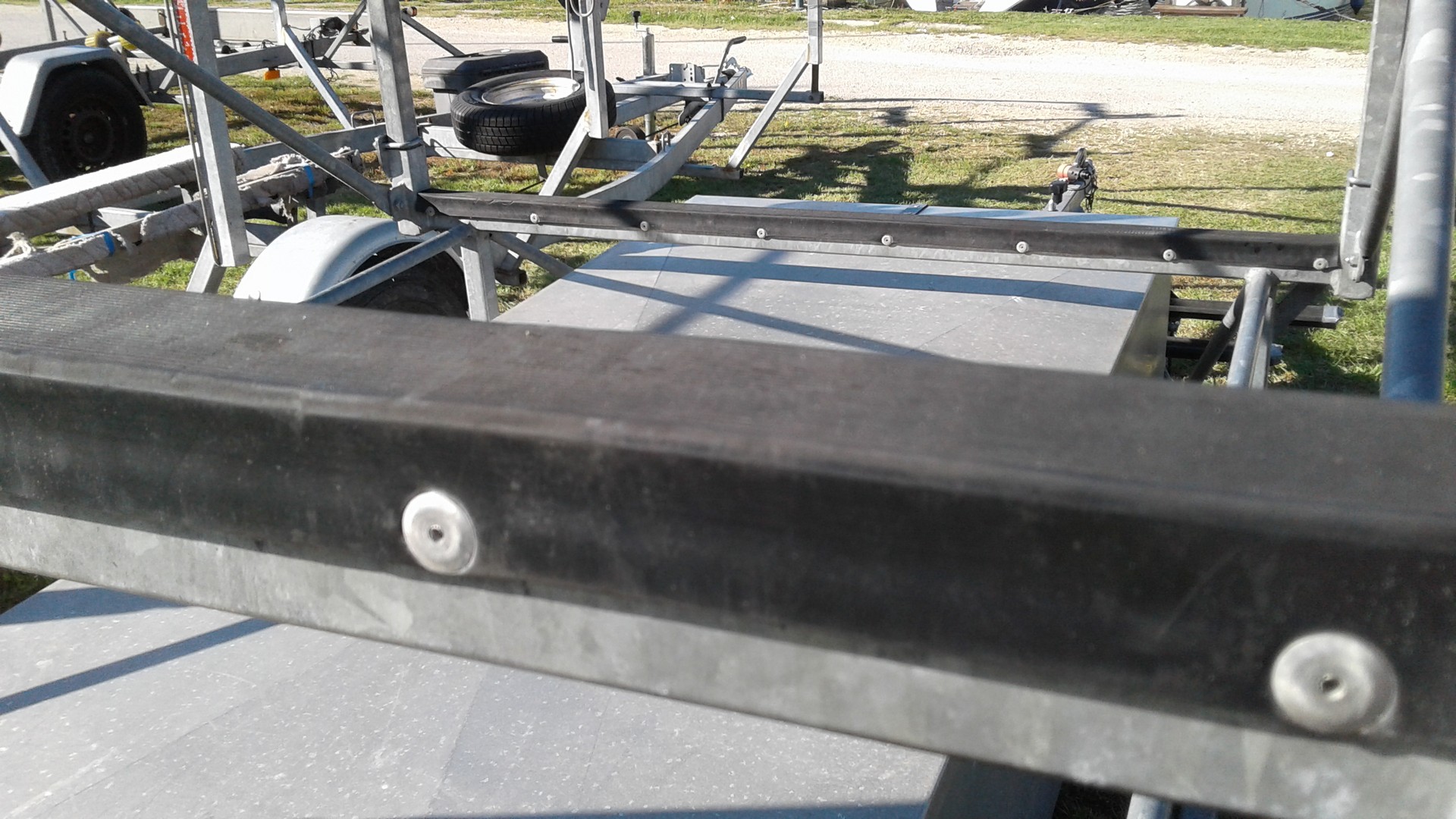 utanfuto5eQoCRcU37DNfb