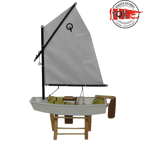 1471 Ajándék optimist makett Optimist makett